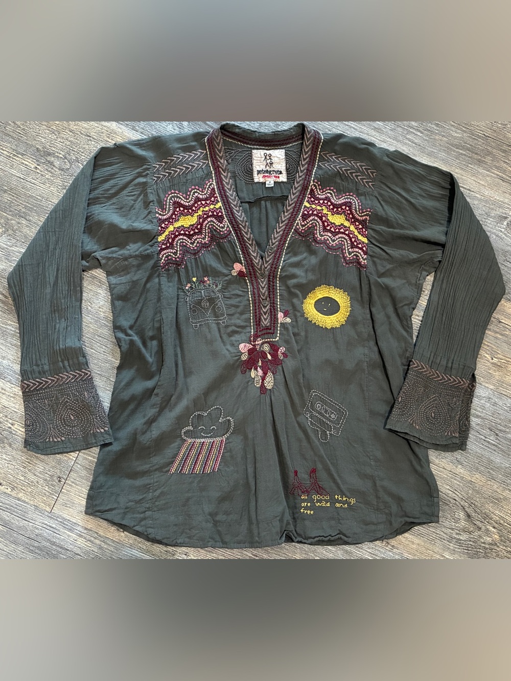 Johnny Was Pete & Greta Tunic Blouse Olive Gray with Floral Boho Embroidery Flaw